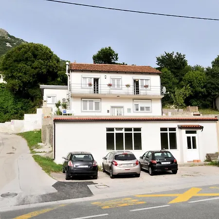 Apartments Plomin Plomin