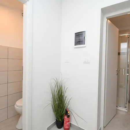 Apartments Plomin Apartamento