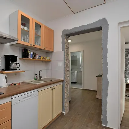 Daire Apartments Plomin