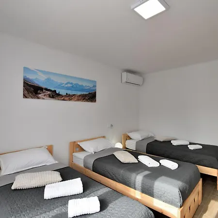 Apartments Plomin * Plomin