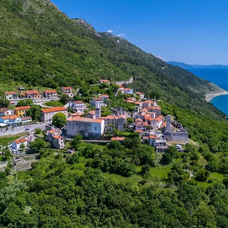 Apartments Plomin * Plomin