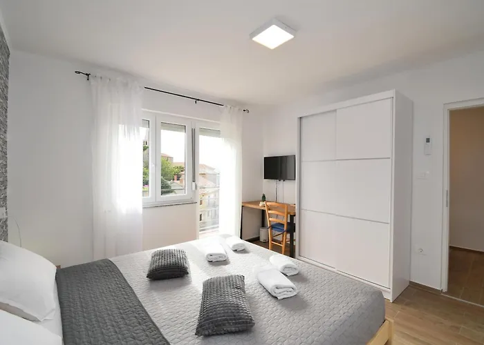 Apartments Plomin Lejlighed