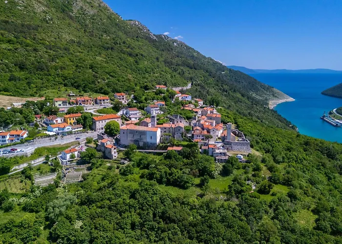 Apartments Plomin * Plomin