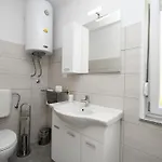 Apartments Plomin פלומין