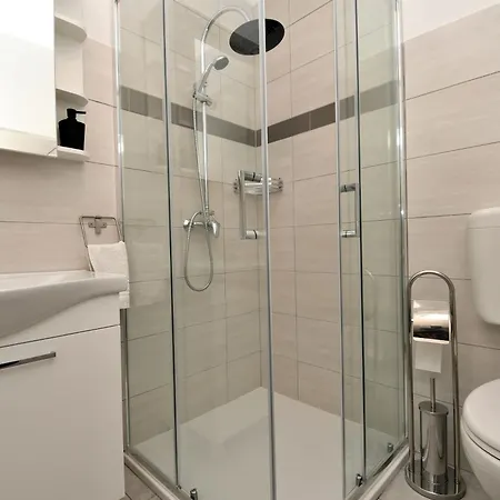 Apartments Plomin * بلومين