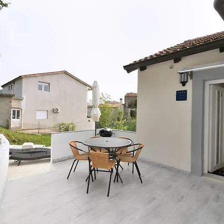 דירה Apartments Plomin *